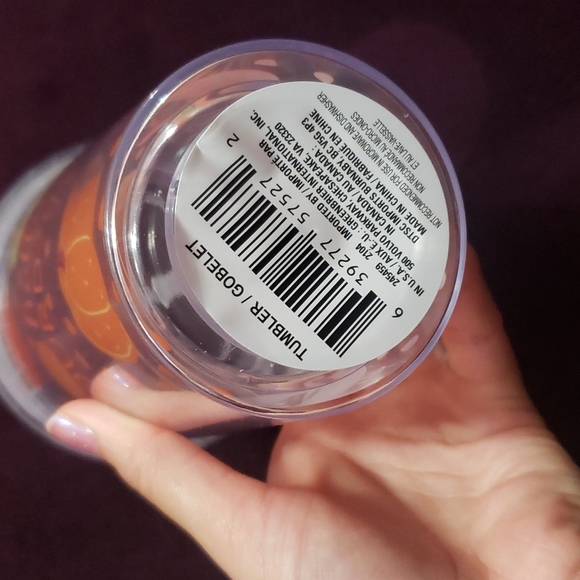 SOLD!! Fall Autumn Themed Cold Drink Tumbler w/ Lid & Reusable Straw - Picture 8 of 9